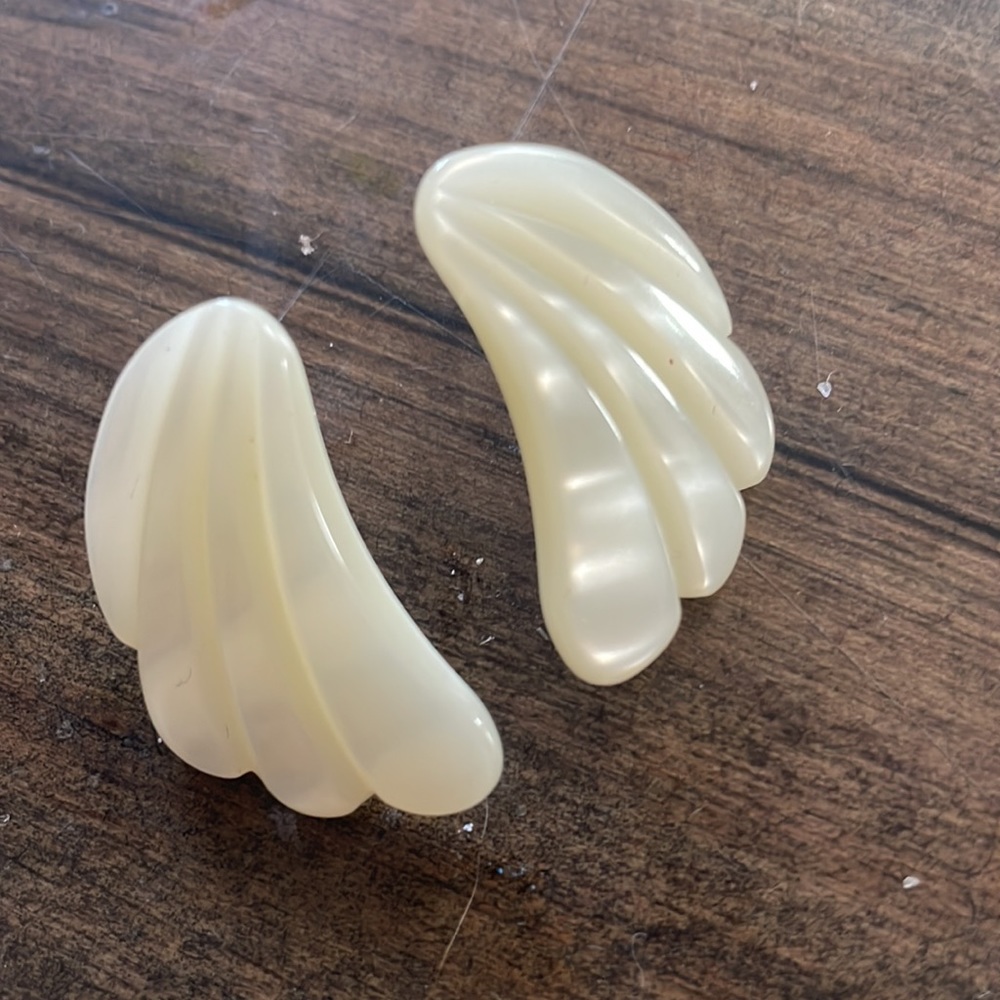 Wing earrings! - Picture 3 of 3